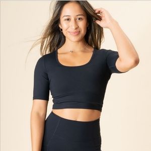 NWOT Paragon Fitwear Black Crop top MED